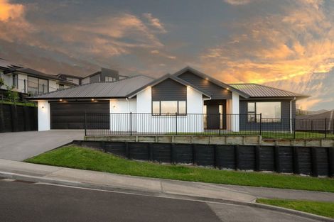 Photo of property in 24 Drower Glen, Flagstaff, Hamilton, 3210
