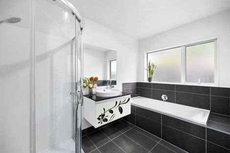 Photo of property in 60 Magellan Rise, Flagstaff, Hamilton, 3210