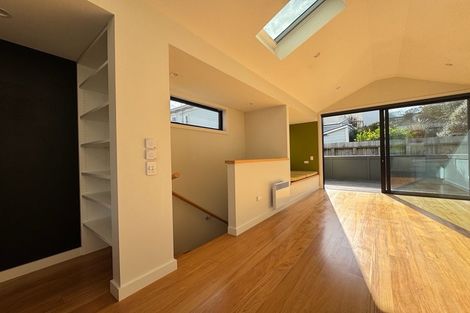 Photo of property in 3 Armour Avenue, Mount Victoria, Wellington, 6011