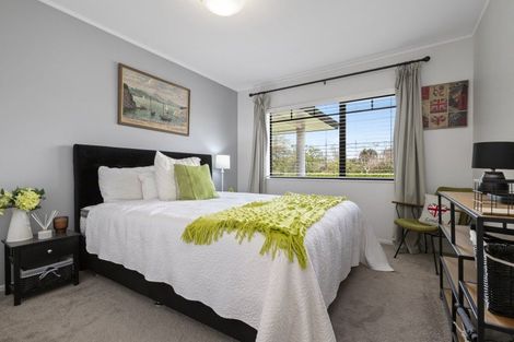 Photo of property in 9 Mark Williams Place, Clevedon, Papakura, 2582