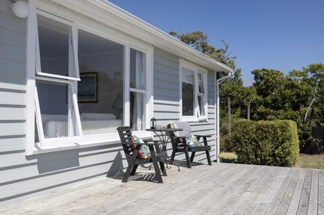Photo of property in 6 Bride Street, Moeraki, 9482
