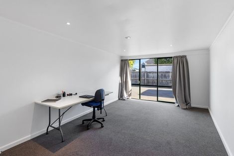 Photo of property in 2/67a Saint Albans Street, St Albans, Christchurch, 8014