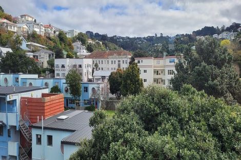Photo of property in Blythswood Flats, 16/3f Aro Street, Aro Valley, Wellington, 6021