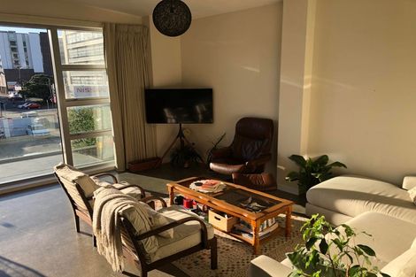 Photo of property in 25u5 Home Street, Mount Victoria, Wellington, 6011