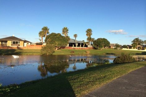 Photo of property in 179 Lakeside Drive, Orewa, 0931