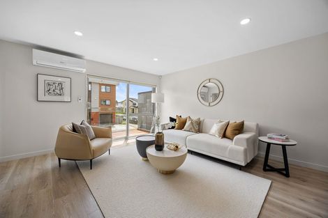 Photo of property in 4 Meritage Lane, Te Atatu South, Auckland, 0610