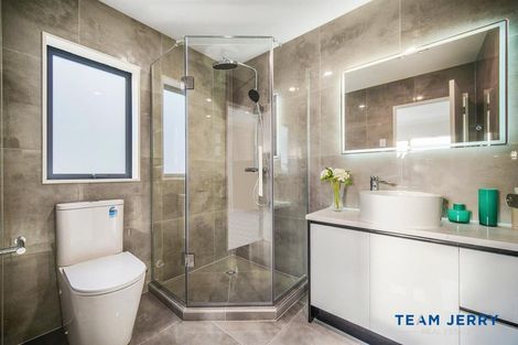 Photo of property in 21 Knockanara Drive, Flat Bush, Auckland, 2019