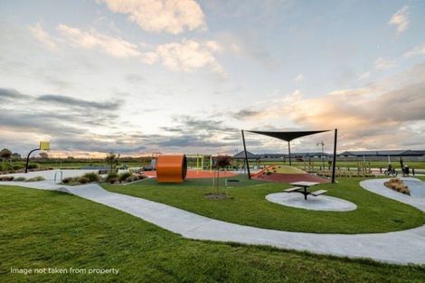 Photo of property in 33b Isobel Hodgson Drive, Cambridge, 3434