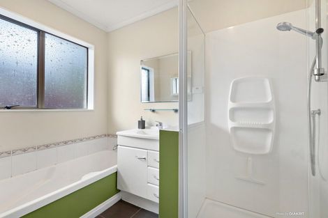 Photo of property in 2/271 Karori Road, Karori, Wellington, 6012