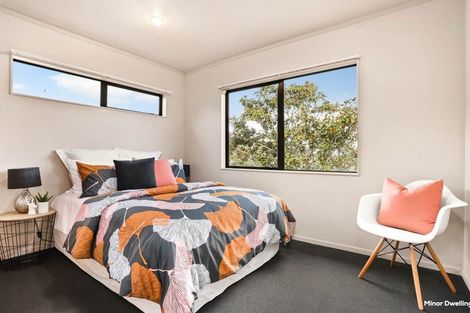 Photo of property in 20 Trias Road, Totara Vale, Auckland, 0629