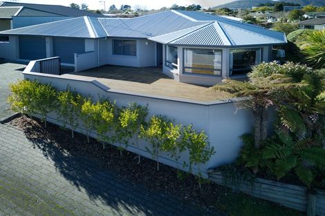 Photo of property in 94 Harvey Street, Waipahihi, Taupo, 3330