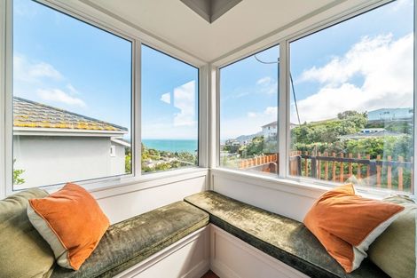 Photo of property in 147 Severn Street, Island Bay, Wellington, 6023