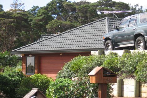 Photo of property in 28 Chamari Close, Titirangi, Auckland, 0604