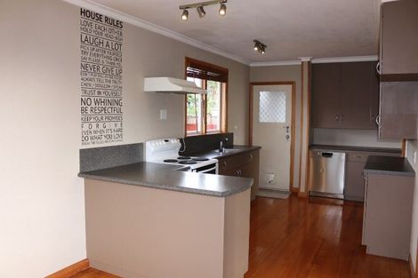 Photo of property in 16 Glen Place, Awapuni, Palmerston North, 4412