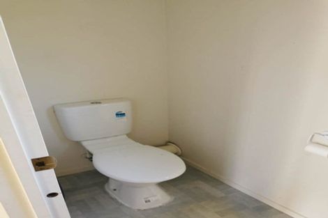 Photo of property in 1/66 Pupuke Road, Hillcrest, Auckland, 0627