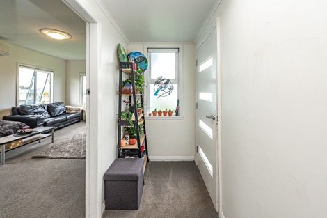 Photo of property in 200 Puriri Street, Castlecliff, Whanganui, 4501