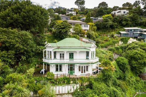 Photo of property in 2 Kowhai Road, Bluff Hill, Napier, 4110
