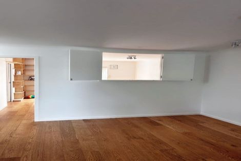 Photo of property in 27 Gunner Drive, Te Atatu Peninsula, Auckland, 0610