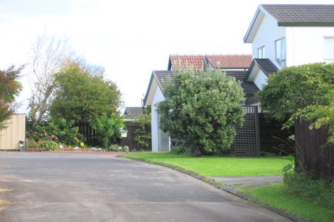 Photo of property in 13 Levaut Place, Half Moon Bay, Auckland, 2012