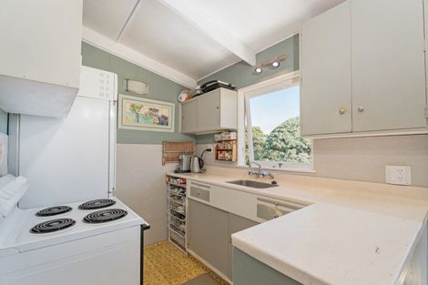 Photo of property in 14 Endeavour Place, Cooks Beach, Whitianga, 3591