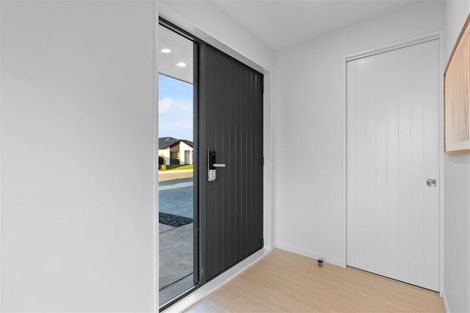 Photo of property in 6 Grimwood Street, Woodend, 7610