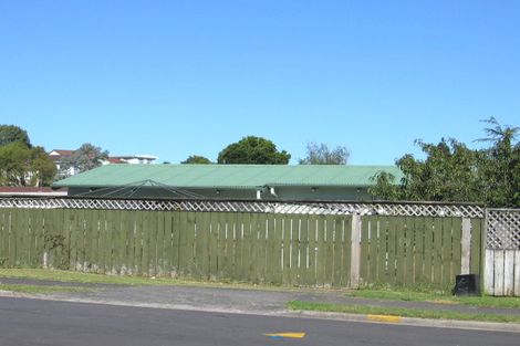 Photo of property in 20 Crosby Road, West Harbour, Auckland, 0618