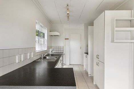 Photo of property in 2/8 Helena Street, Massey, Auckland, 0614