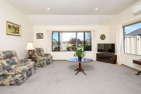 Photo of property in 15 Russell Robertson Drive, Havelock North, 4130