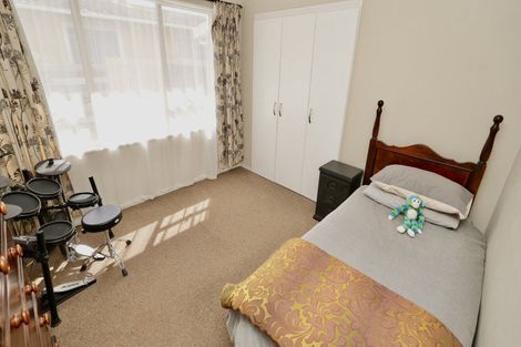 Photo of property in 62 Acacia Street, Kelvin Grove, Palmerston North, 4414