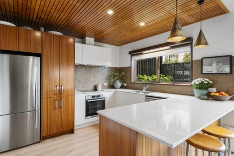 Photo of property in 2/63a Norwood Road, Bayswater, Auckland, 0622
