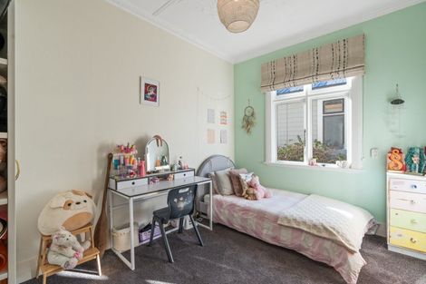 Photo of property in 180 Victoria Road, Saint Clair, Dunedin, 9012