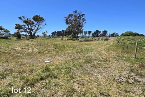 Photo of property in 13 Pukenui Drive, Mahia, 4198