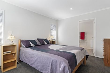 Photo of property in 15 Kahuparere Crescent, Pyes Pa, Tauranga, 3112