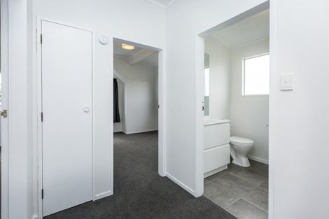 Photo of property in 11f5- John Street, Trentham, Upper Hutt, 5018