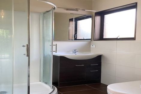 Photo of property in 2c Braemar Road, Castor Bay, Auckland, 0620