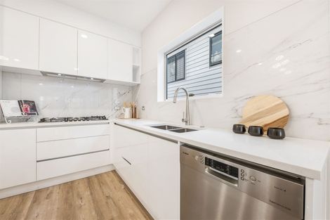 Photo of property in 12 Haku Road, Flat Bush, Auckland, 2019
