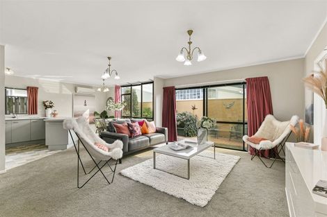 Photo of property in 4 Macalister Place, Miramar, Wellington, 6022