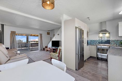 Photo of property in 21 Whenuariri Place, Maketu, 3189