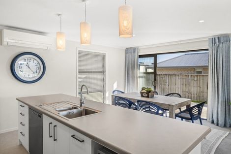 Photo of property in 10 Wai Terrace, Wharewaka, Taupo, 3330