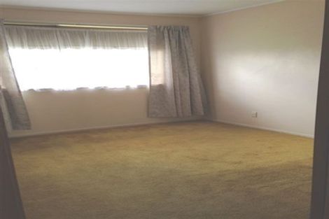 Photo of property in 4 Helleur Road, Massey, Auckland, 0614