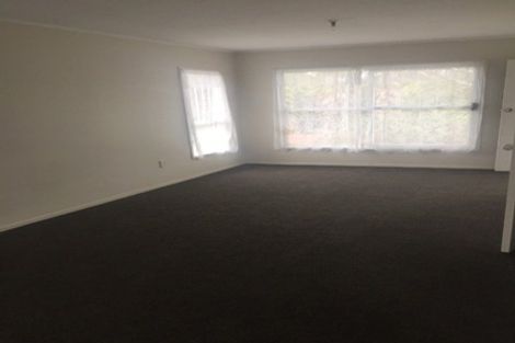 Photo of property in 107 Tidal Road, Mangere, Auckland, 2022