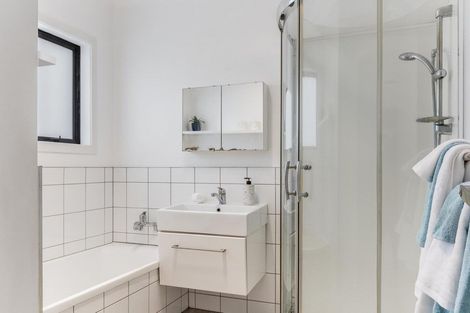 Photo of property in 9 Beauzami Crescent, Ascot Park, Porirua, 5024