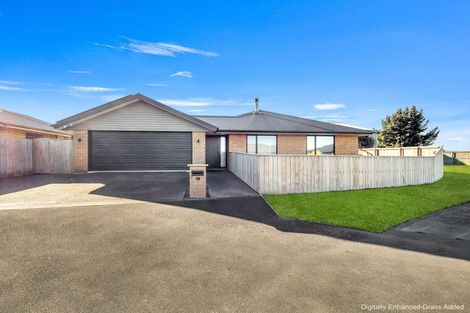 Photo of property in 19 Cressy Place, Darfield, 7510