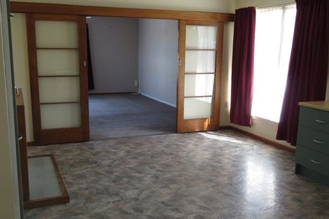 Photo of property in 64 Staveley Street, Avonhead, Christchurch, 8042