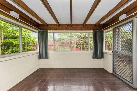 Photo of property in 2/24 Oxford Street, Taradale, Napier, 4112
