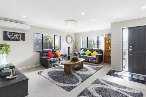 Photo of property in 84 Keri Vista Rise, Papakura, 2110