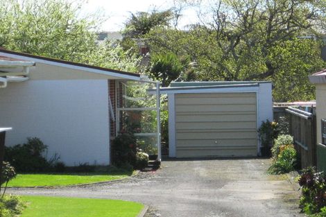 Photo of property in 2/147 Lemon Street, Strandon, New Plymouth, 4312