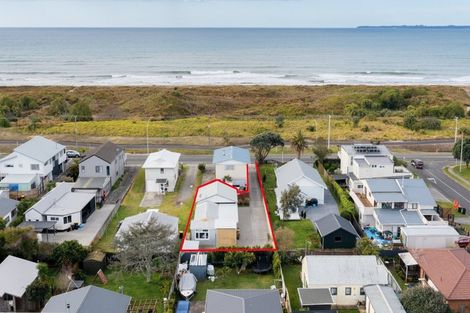 Photo of property in 828b Papamoa Beach Road, Papamoa Beach, Papamoa, 3118
