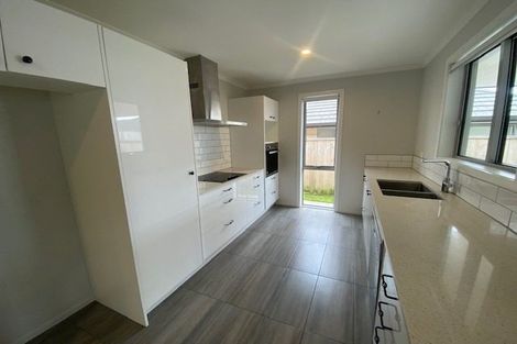 Photo of property in 11 Richardson Road, Omokoroa, 3114