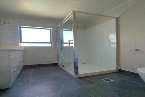 Photo of property in 7/351 West Coast Road, Glen Eden, Auckland, 0602